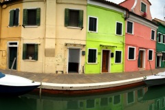 Canal-burano-rue